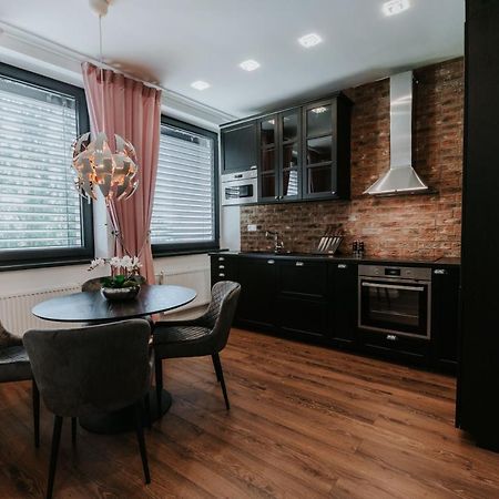 Apartmany Evia Clinic Levice Zewnętrze zdjęcie
